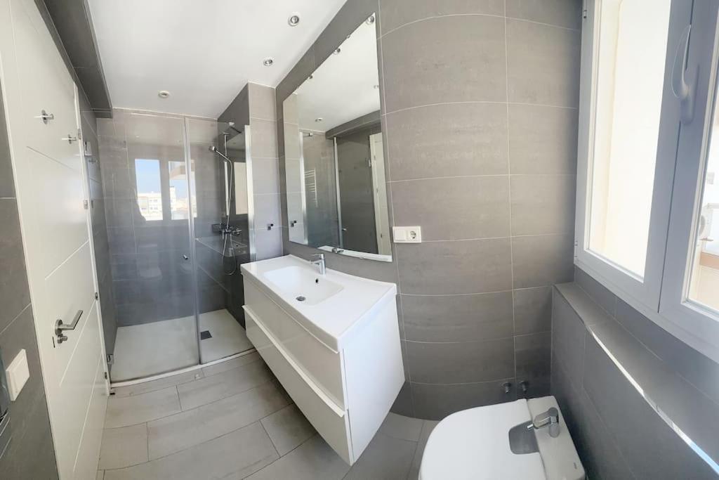 Piso A 50 M Del Mar - Mejores Vistas De 토레델마르 외부 사진