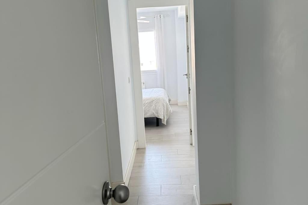 Piso A 50 M Del Mar - Mejores Vistas De 토레델마르 외부 사진